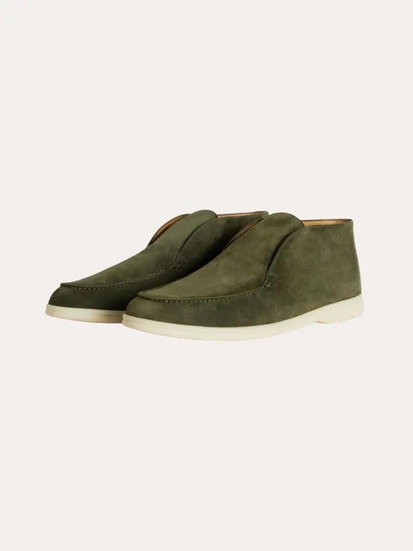 Men's deep green suede loafers by FJØRNA, classic slip-on shoes with a smooth suede finish and stylish design.