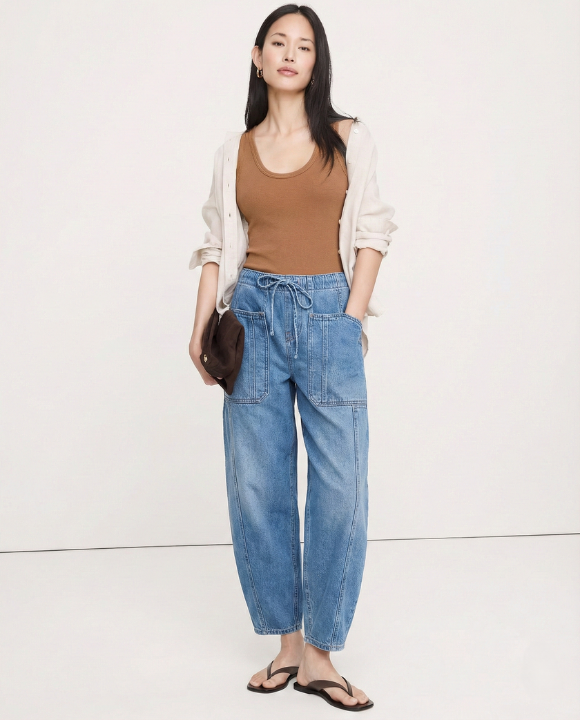 FJØRNA women's cotton pull-on jeans, stylish and comfortable pants with a classic fit, shown in a natural denim color.