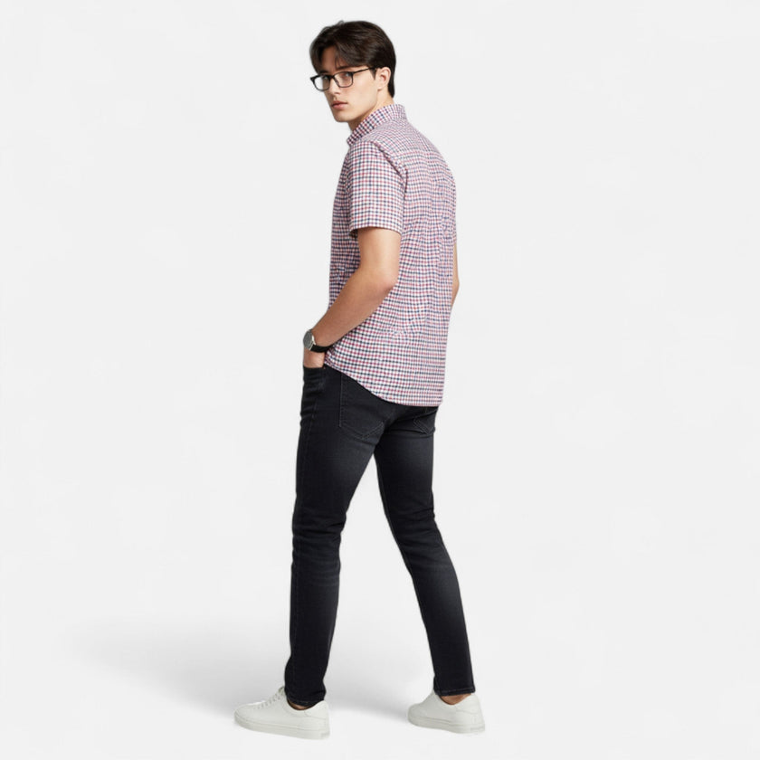 Men's FJØRNA Oxford cotton short sleeve button-up shirt in classic style with a collar and button front, perfect for casual wear.