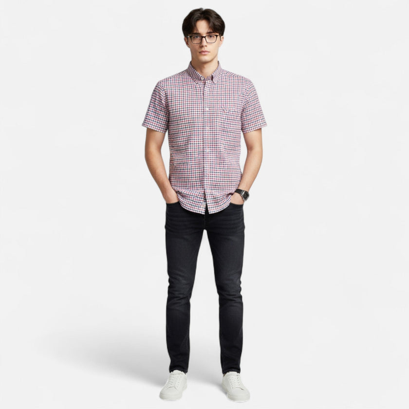 Men's FJØRNA Oxford cotton short sleeve button-up shirt, light blue with a classic collar and front buttons, casual and comfortable.