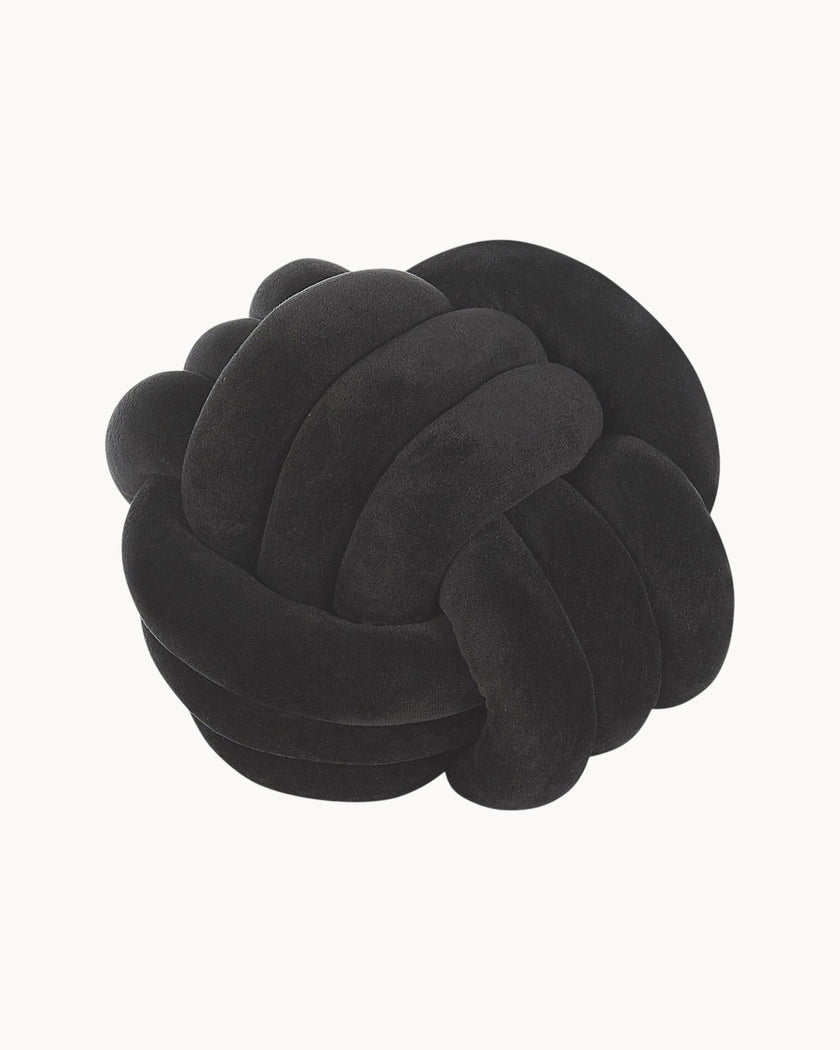 Derrik – Velvet Knot Pillow