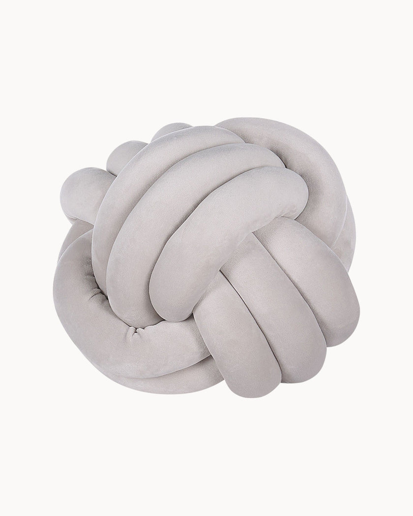 Derrik – Velvet Knot Pillow