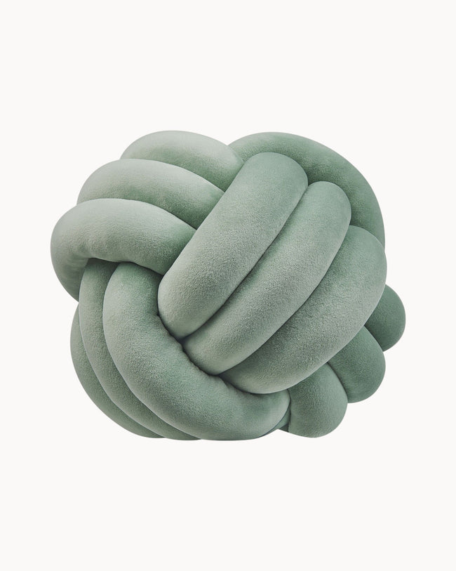 Derrik – Velvet Knot Pillow