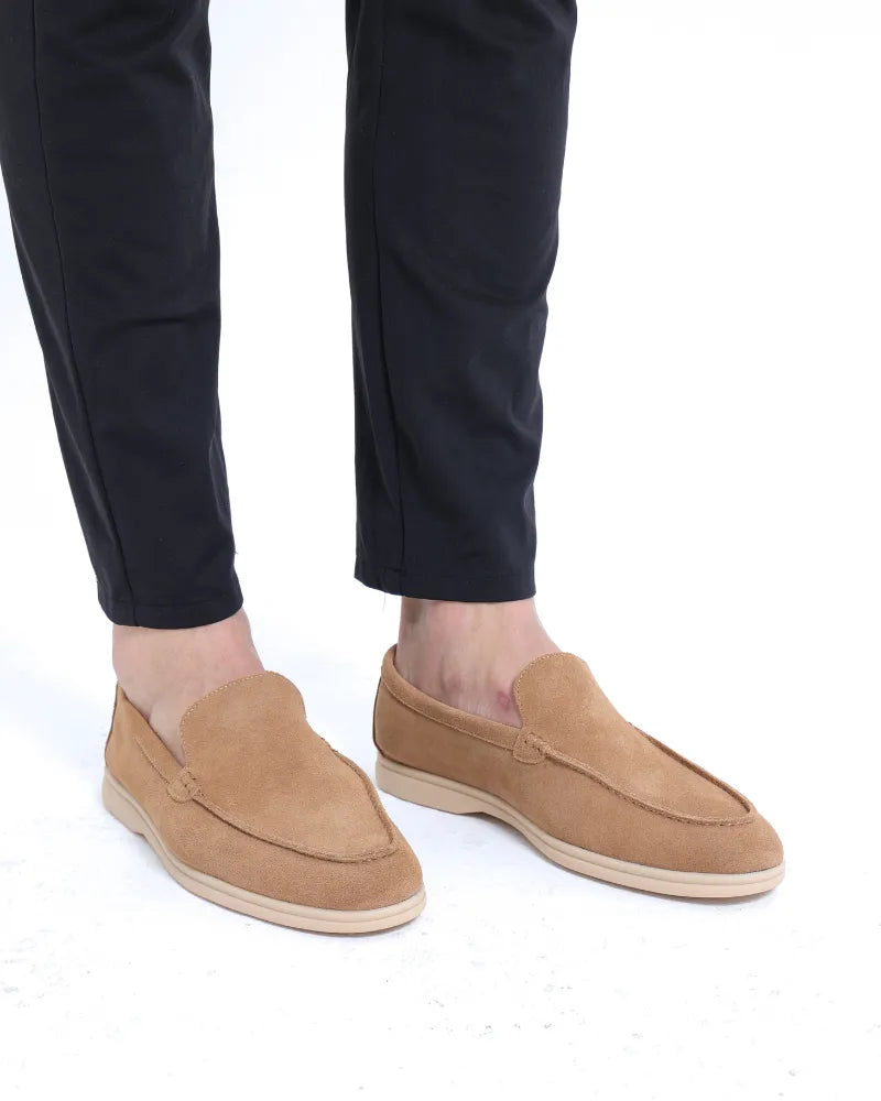 Men's FJØRNA suede loafers, premium men's slippers with fur lining, showcasing classic moccasin style and craftsmanship.