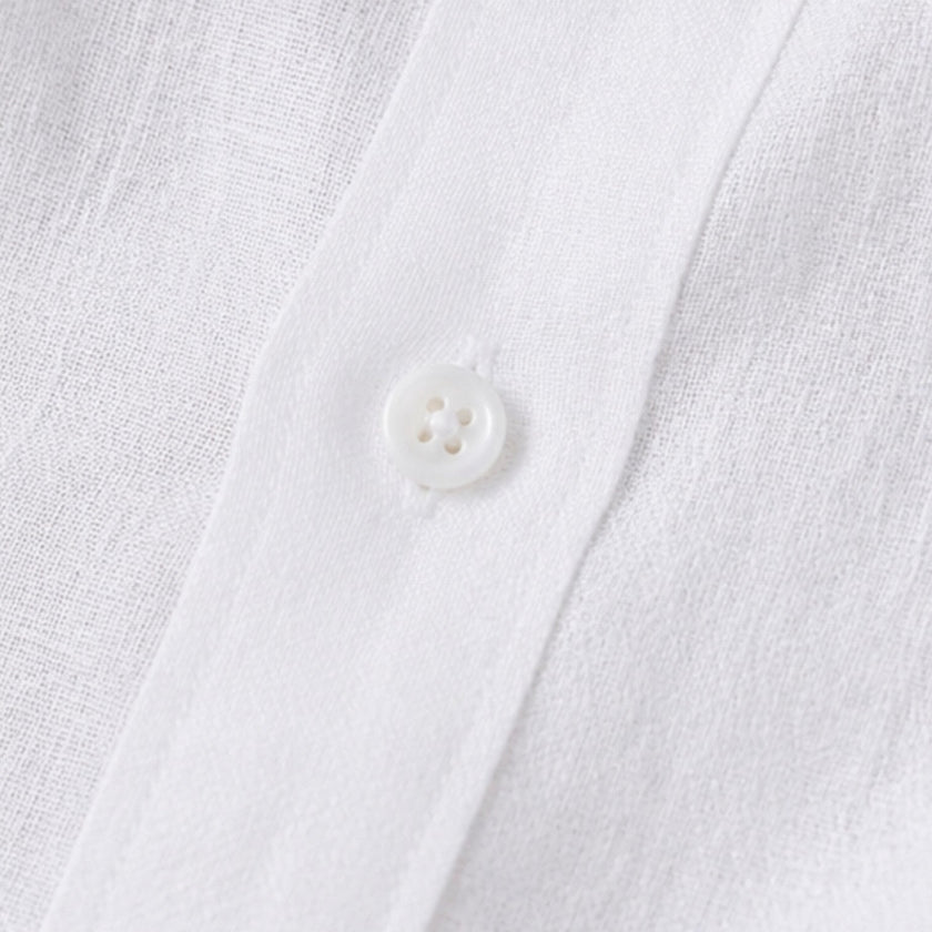 FJØRNA men's breathable linen shirt with short sleeves and classic fit, ideal for casual and summer wear.
