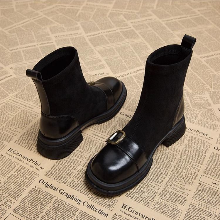 FJØRNA women's orthopedic ankle boots with buckle and arch support, stylish and comfortable ankle shoes for women.