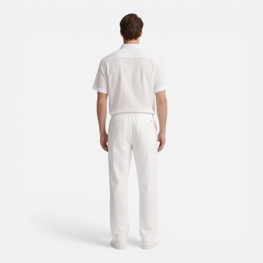 Men's casual 2-piece shorts set from FJØRNA with short sleeve shirt and matching pants, perfect for relaxed summer wear.