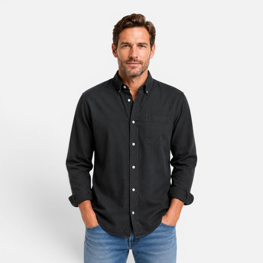 Men's FJØRNA classic button-up casual shirt, shown in a relaxed fit with a collar and long sleeves, suitable for everyday wear.