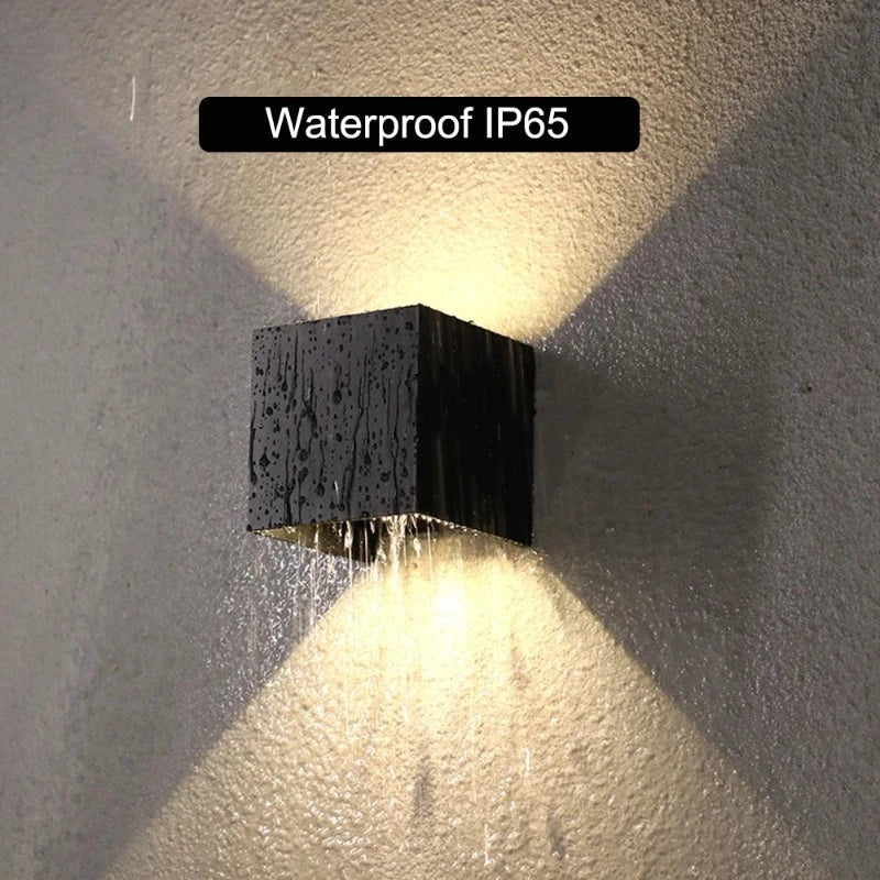 MetroLite | Chic Outdoor Wall Light