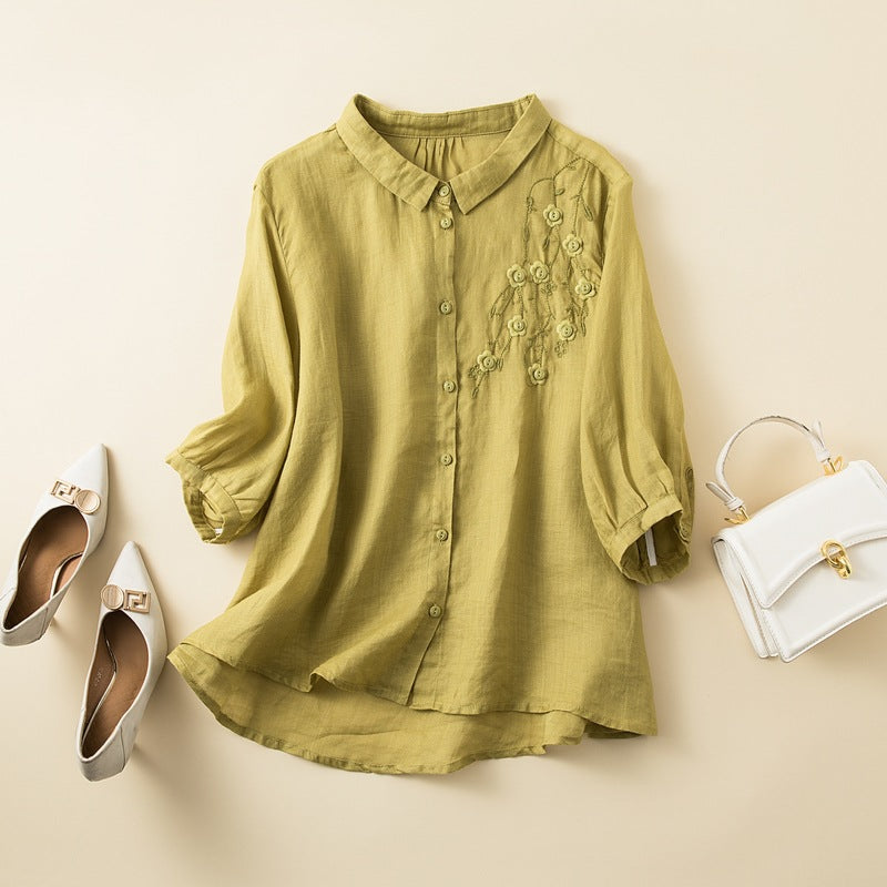 FJØRNA floral linen summer blouse for women, lightweight top with a feminine floral pattern and relaxed fit.