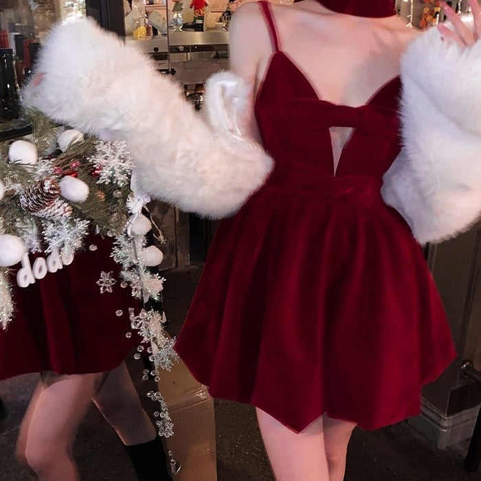 Red velvet halter dress by FJØRNA featuring a tailored fit, perfect for stylish streetwear or Y2K-inspired fashion.