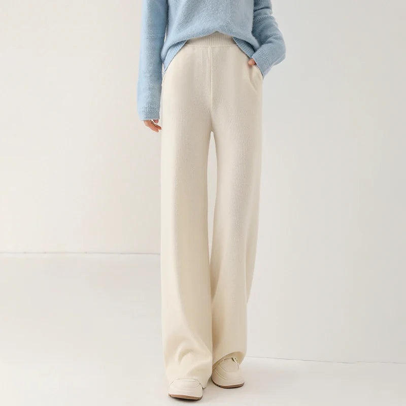 FJØRNA women's merino wool wide-leg joggers featuring a relaxed fit and soft, cozy fabric for comfortable everyday wear.