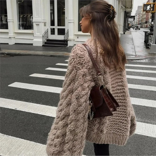 Mia – Women's Jumper + Oversized - Stylish Knit | Pullover 2