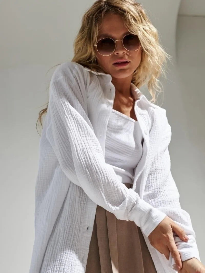 Lacceti Valencia summer shirt made of 100% cotton with a lightweight, breathable fabric in a stylish design.
