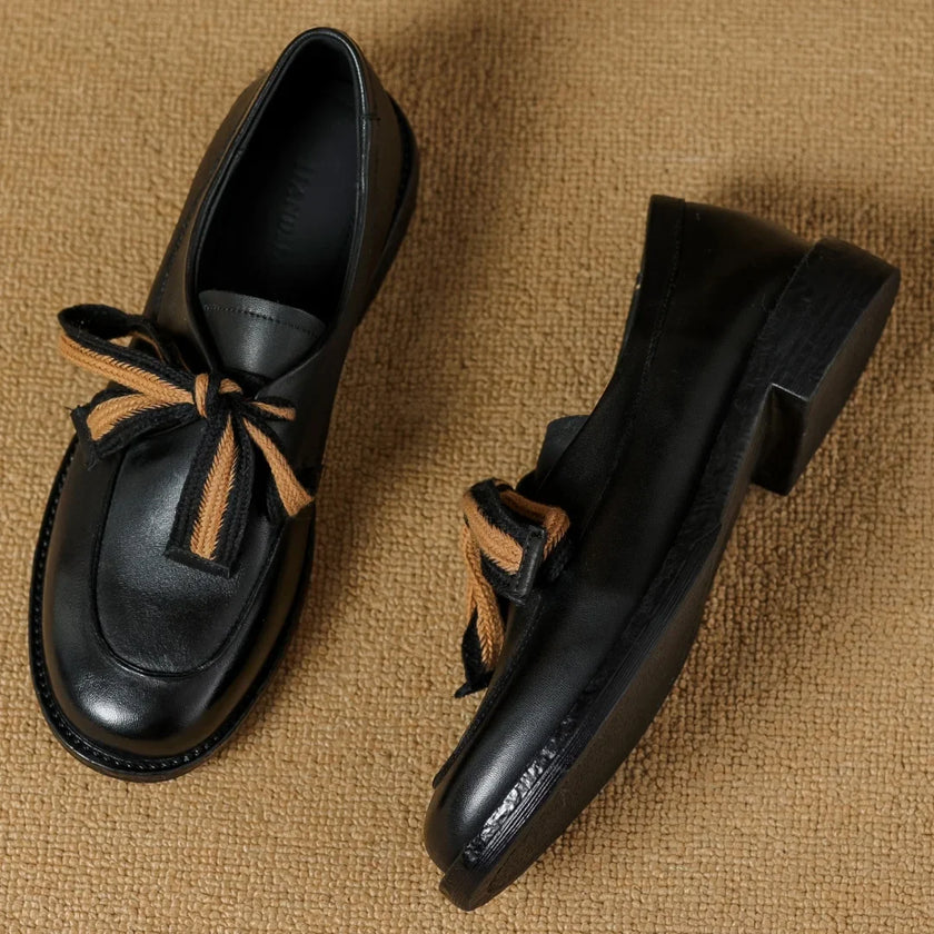 FJØRNA women's handcrafted leather loafers with cushioned insoles, stylish slip-on shoes for women.