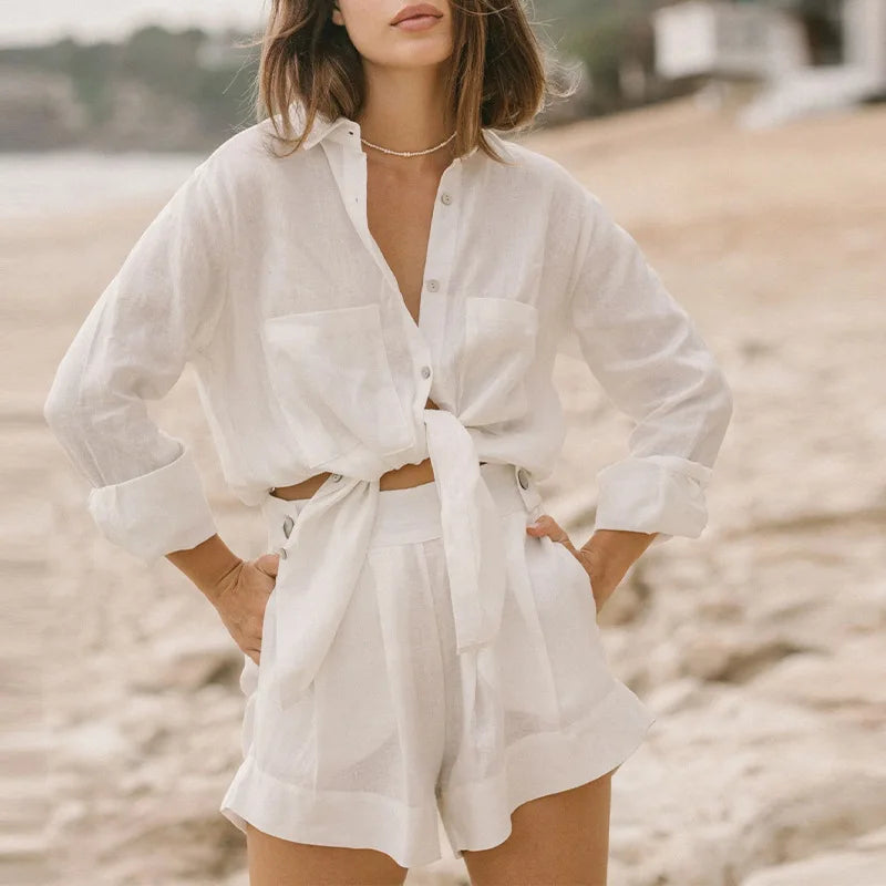 FJØRNA extra-large linen shirt with spacious pockets, showing a relaxed fit, soft fabric, and stylish casual design.