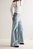 FJØRNA women's wide-leg denim jeans, stylish casual pants with a relaxed fit, displayed on a neutral background.