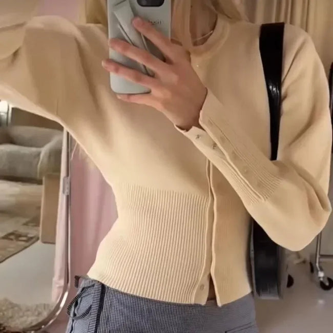 Fiona – Cardigan Knitted Women’s Slim Fit | Stylish Top 2