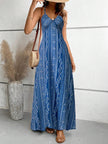FJØRNA Julia casual vacation maxi dress for women, flowing lightweight dress with floral pattern and adjustable straps.