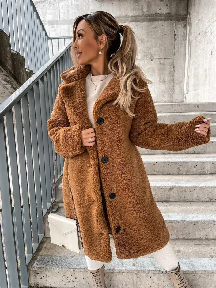 Emma | Elegant Single-Button Coat with Luxurious Shoulder Design