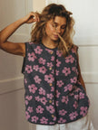 FJØRNA women's sleeveless knit fleece vest, cozy and stylish top with a soft texture, ideal for casual layered outfits.