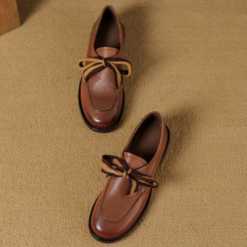 FJØRNA women's handcrafted leather loafers with cushioned insoles, stylish and comfortable shoes for women.