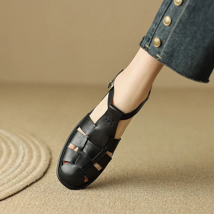 FJØRNA women's Italian leather sandals with adjustable straps, featuring a stylish and comfortable shoe design.