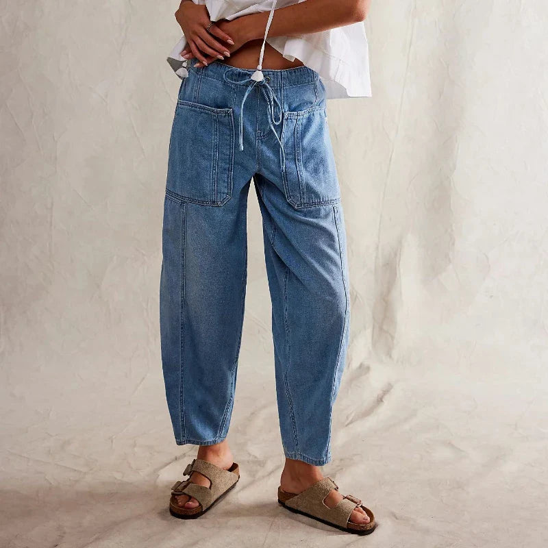 FJØRNA women's cotton pull-on jeans, stylish casual pants with a comfortable fit and classic denim look.