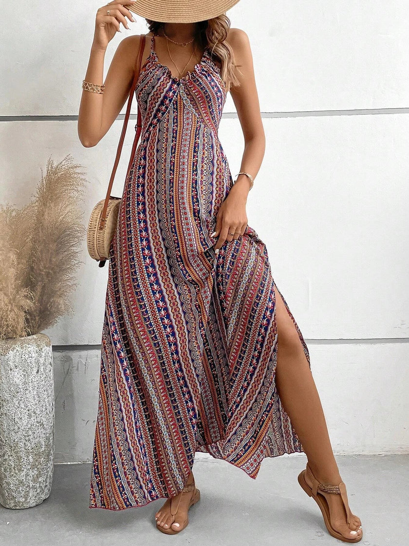 FJØRNA Julia casual vacation maxi dress for women, flowing lightweight dress with floral pattern and sleeveless design.