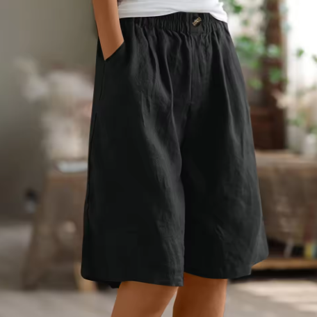 FJØRNA Renee™ Comfort Shorts in soft fabric, featuring a relaxed fit, elastic waistband, and casual style for everyday wear.