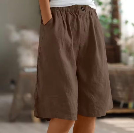 FJØRNA Renee™ comfort shorts in soft fabric, featuring a relaxed fit and elastic waistband, perfect for casual wear.