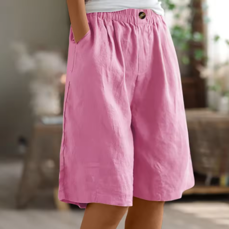 FJØRNA Renee™ Comfort Shorts in soft fabric, featuring a relaxed fit and elastic waistband for casual everyday wear.