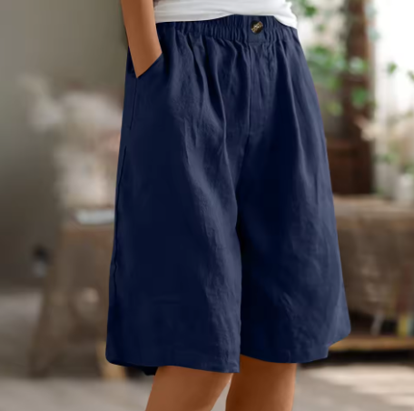 FJØRNA Renee™ Comfort Shorts, light-colored casual shorts with elastic waistband and relaxed fit, suitable for everyday wear