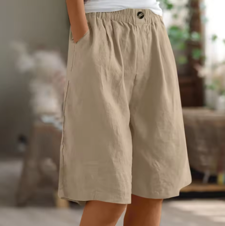 FJØRNA Renee™ Comfort Shorts in soft fabric, featuring a relaxed fit and elastic waistband, ideal for casual wear.