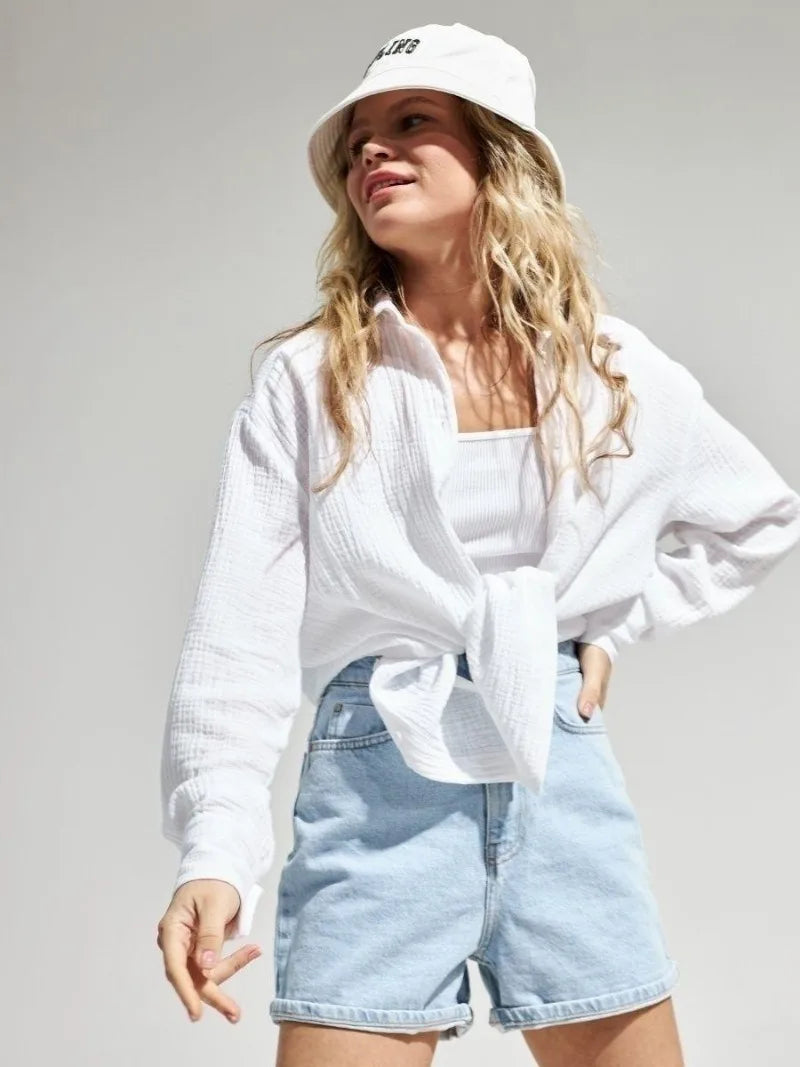 Lacceti Valencia 100% cotton summer shirt with short sleeves and button front, in a lightweight breathable fabric.