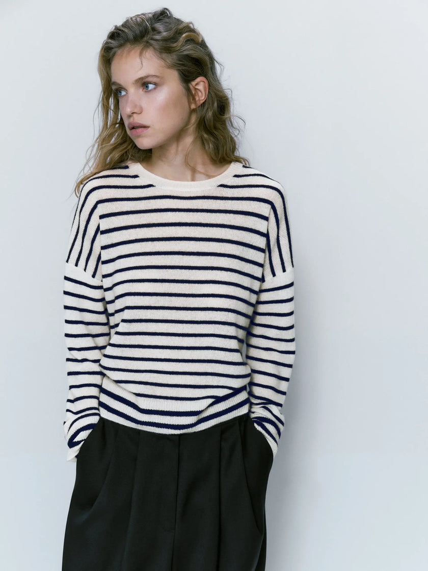 Mia – Crew Neck Women’s Casual Striped Sweater | Fashion 2