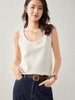 FJØRNA women's cashmere top, soft and cozy, featuring a classic fit with long sleeves and a round neckline.