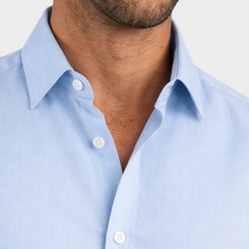 Men's lightweight, breathable short sleeve summer shirt by FJØRNA, slim fit and casual style, shown in a natural relaxed pose.