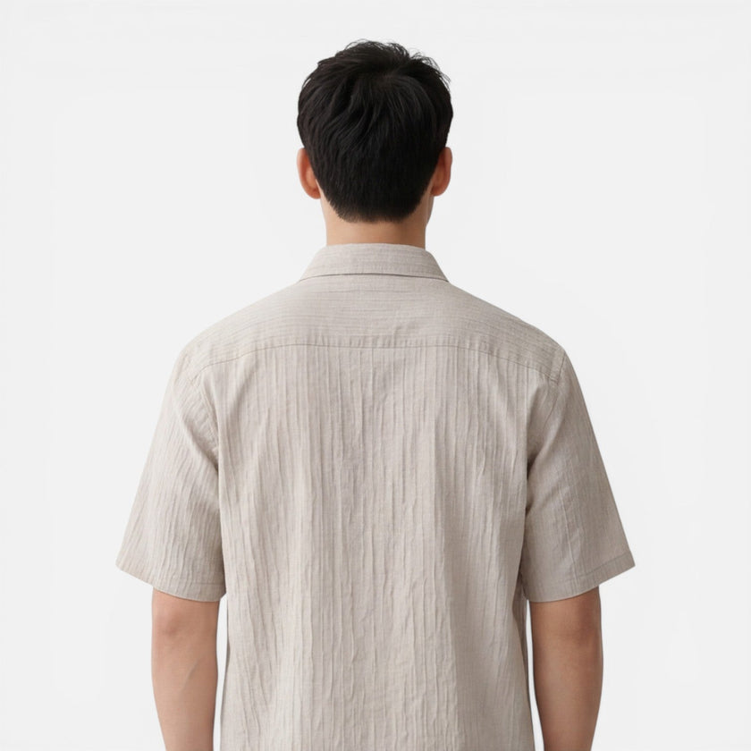 Men's lightweight Tencel short sleeve shirt by FJØRNA, designed for summer comfort and a relaxed fit.
