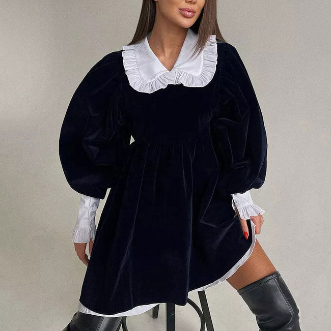 FJØRNA velvet collar mini black dress featuring a stylish V-neck, short sleeves, and fitted silhouette for a trendy streetwear look.