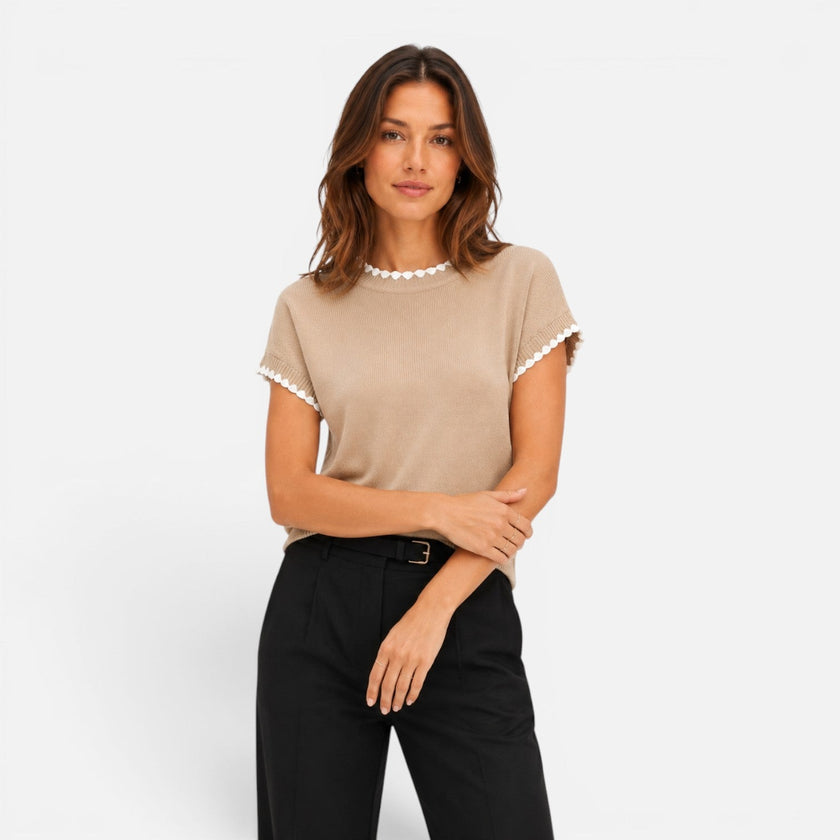 Women’s FJØRNA contrast trim knit top with short sleeves and crew neck, showcasing a stylish, fitted women's shirt.