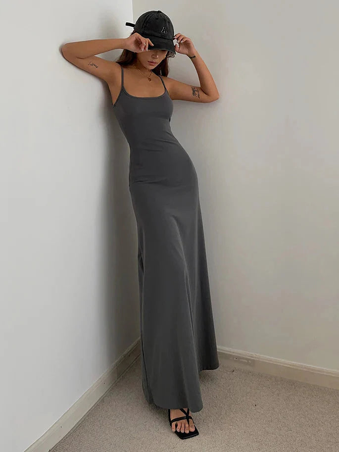 FJØRNA Y2K bodycon maxi dress for women, stylish summer dress perfect for special occasions, with a fitted silhouette.