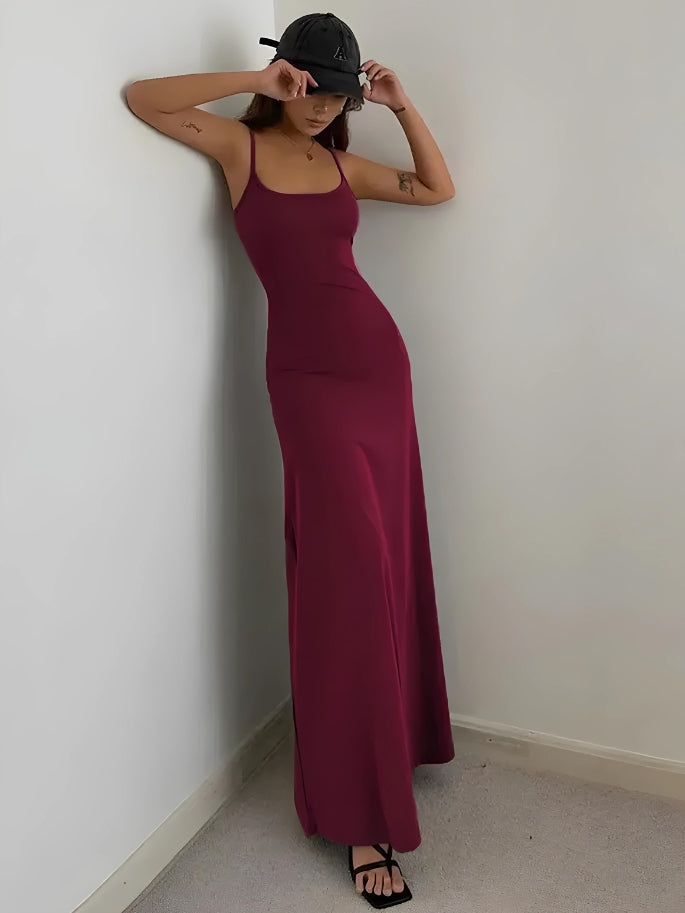 FJØRNA Y2K bodycon maxi dress for women, stylish summer dress suitable for special occasions, shown in black fabric.