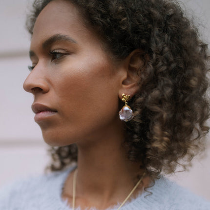 FJELLSTRAND Lavender | Gold-Plated Earrings Featuring Lavender Baroque Pearls