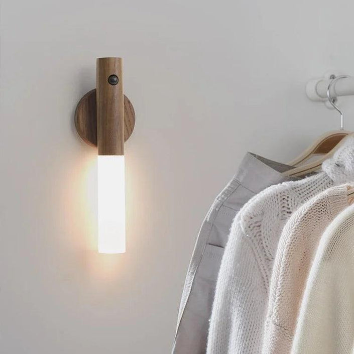 LightFlow | Motion-Activated Night Companion Lamp