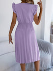 FJØRNA solid color V-neck sleeveless midi dress with lace trim, pleated design, perfect for casual occasions.