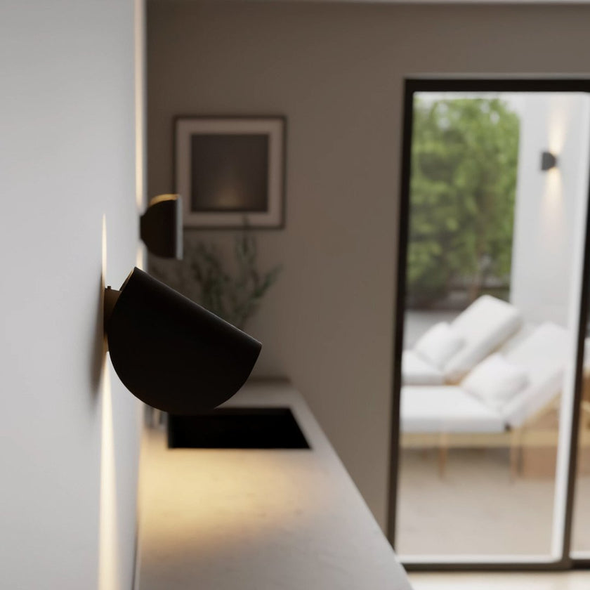 Fjorna | Twisted LED Wall Light