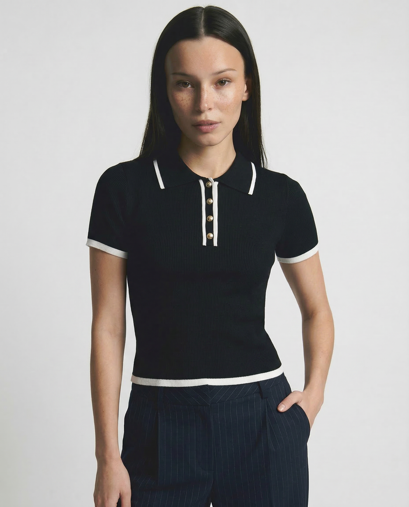 FJØRNA women's cotton polo top, short-sleeve casual blouse with collar and buttons, in soft fabric, on a white background.