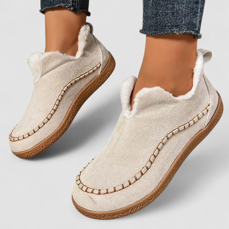 FJØRNA DORRY orthopedic boots FB-0057 with supportive design and sturdy soles, suitable for comfortable foot support.