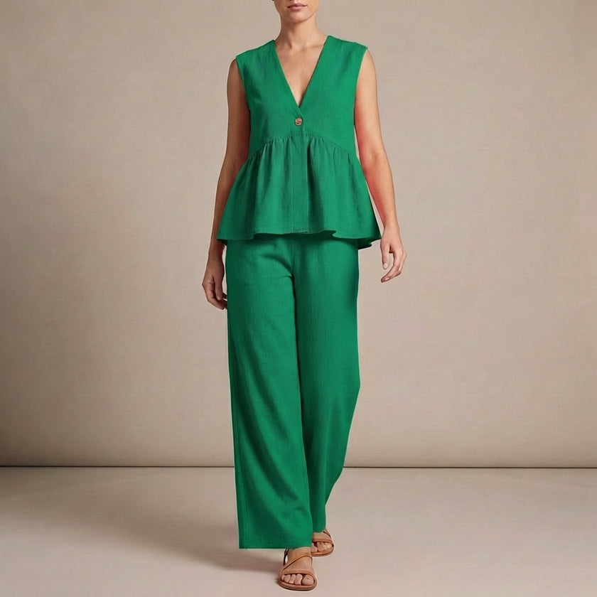 Green FJØRNA women's summer two-piece set with wide-leg pants and V-neck top, perfect for warm weather and casual wear.